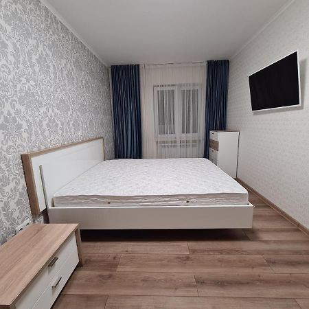 127-Avenue Apartment Cernăuți Exterior foto